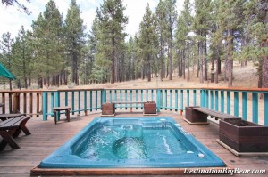 Big Bear Lake Cabins with a hot tub