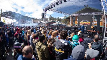 KROQ Storms Bear Mountain crowd with stage and ski slopes