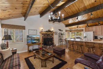 Big Bear Cabin- Mountain Shasta Retreat