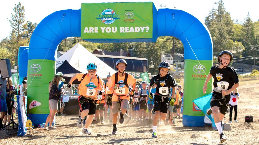 kids running at start line Kids Adventure Games Big Bear race event