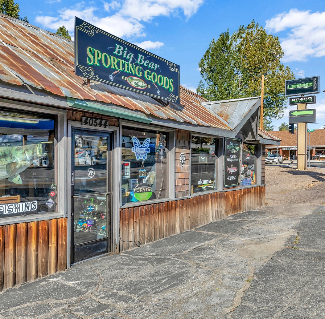 ビッグベアーです Big Bear Sporting Goods - Destination Big Bear