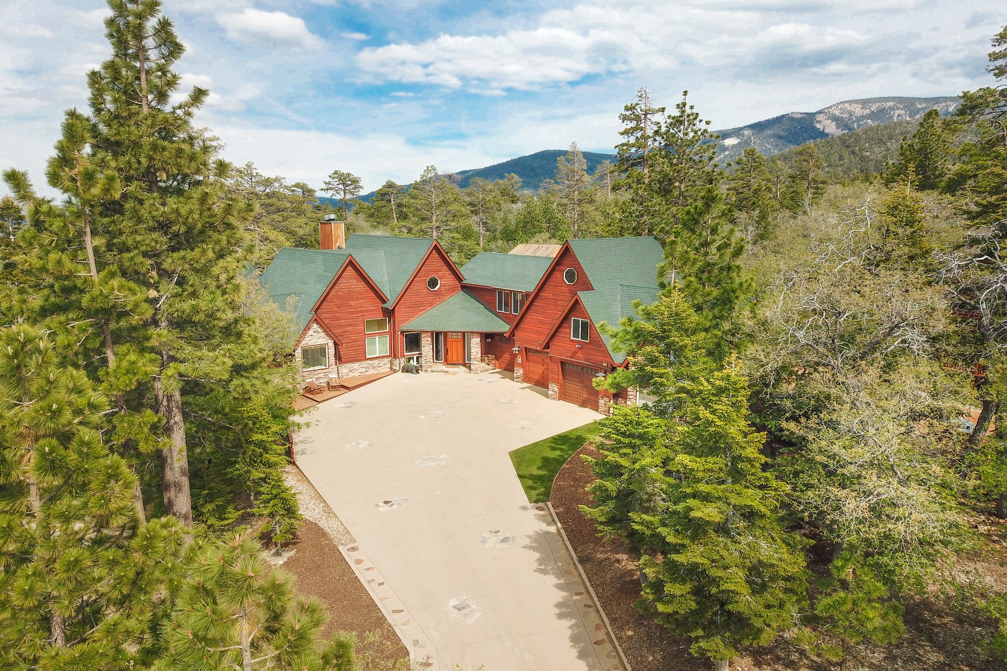 Sundance Lodge