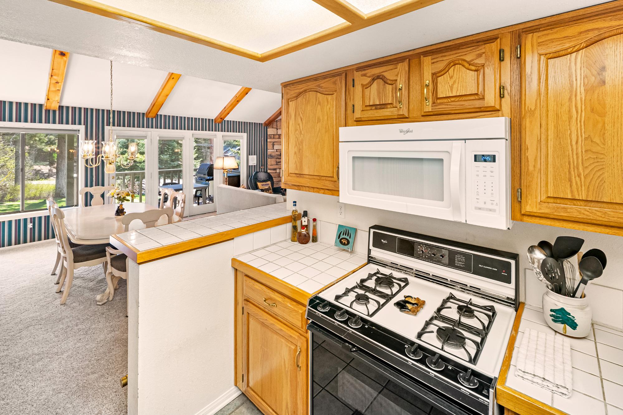 Big Bear Cabin - Bear House - 26