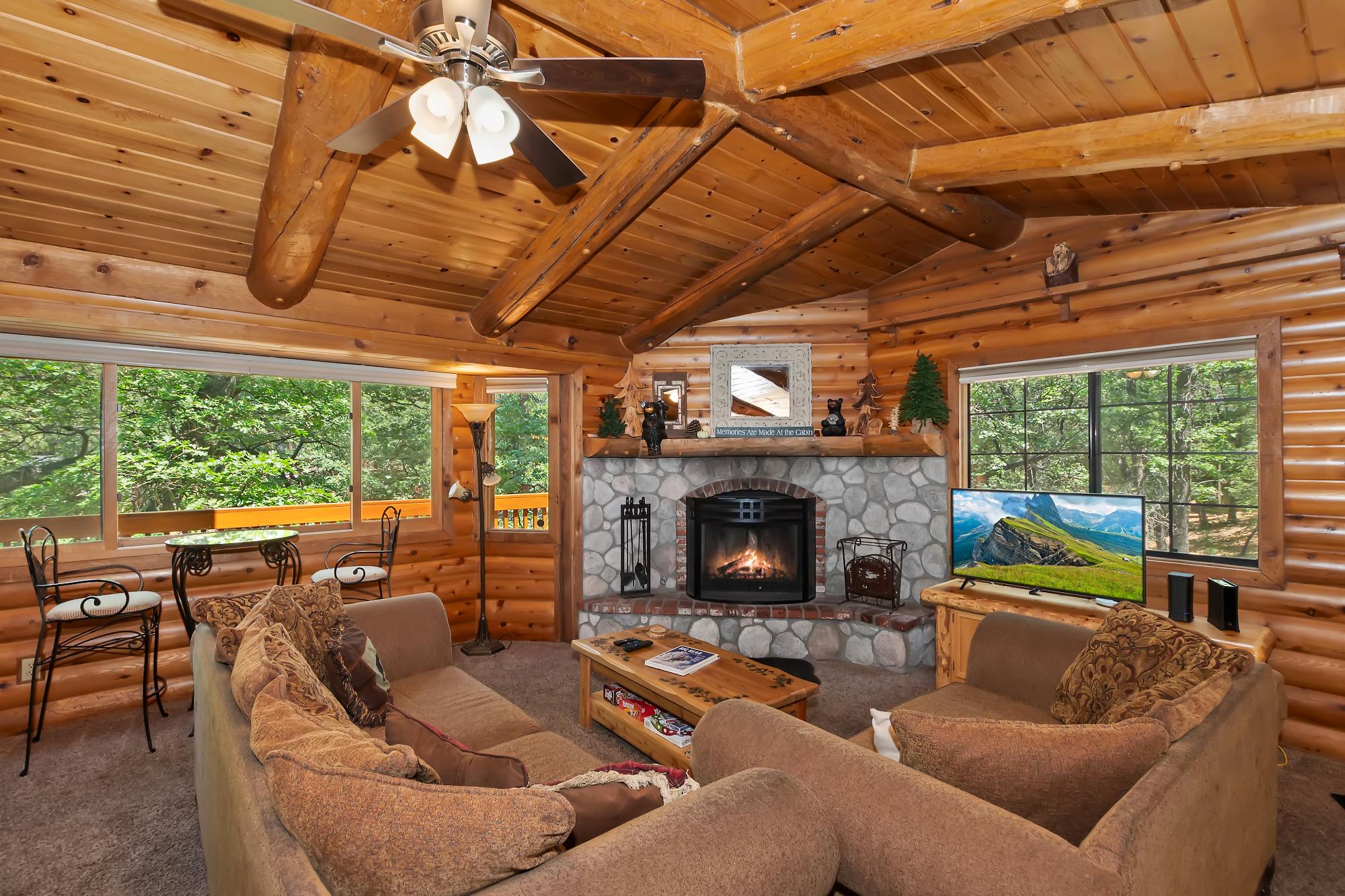 Big Bear Cabin - BearlyHome - 0001