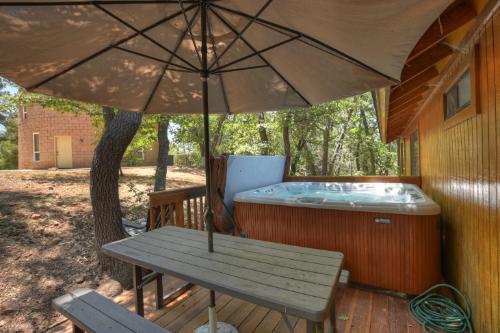 Big Bear Cabin - BearlyHome - 0003