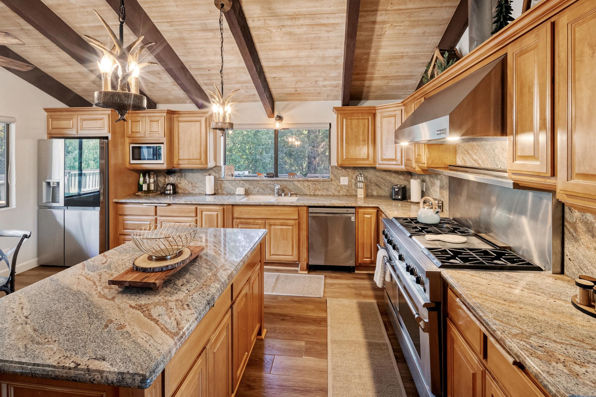 Big Bear Cabin - Bigfoot Resort - 26