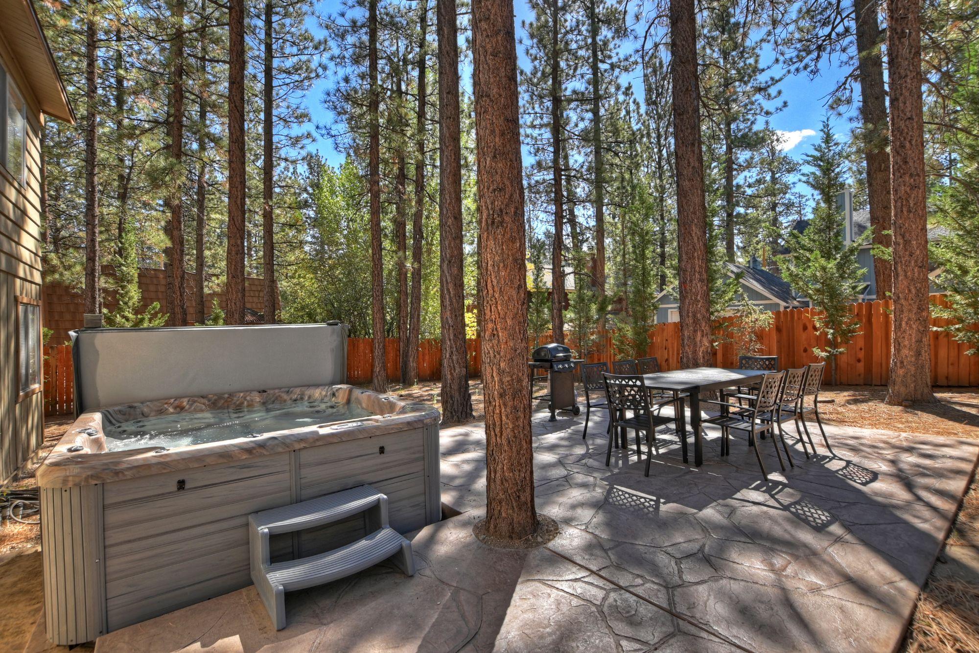 Big Bear Cabin - BlueJayChalet - 0001