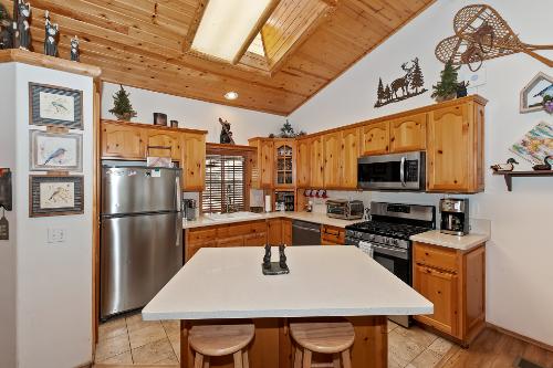 Big Bear Cabin - BlueJayGlenVilla - 0004