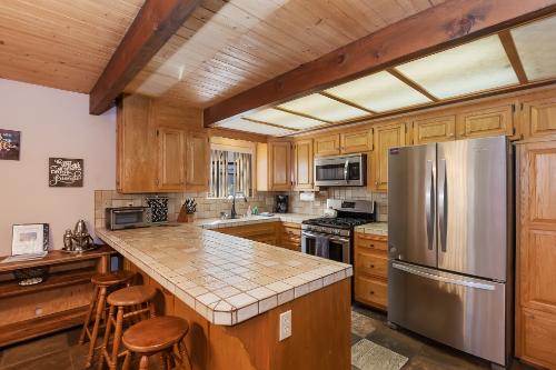 Big Bear Cabin - BucklandCoffeyHaus - 0002