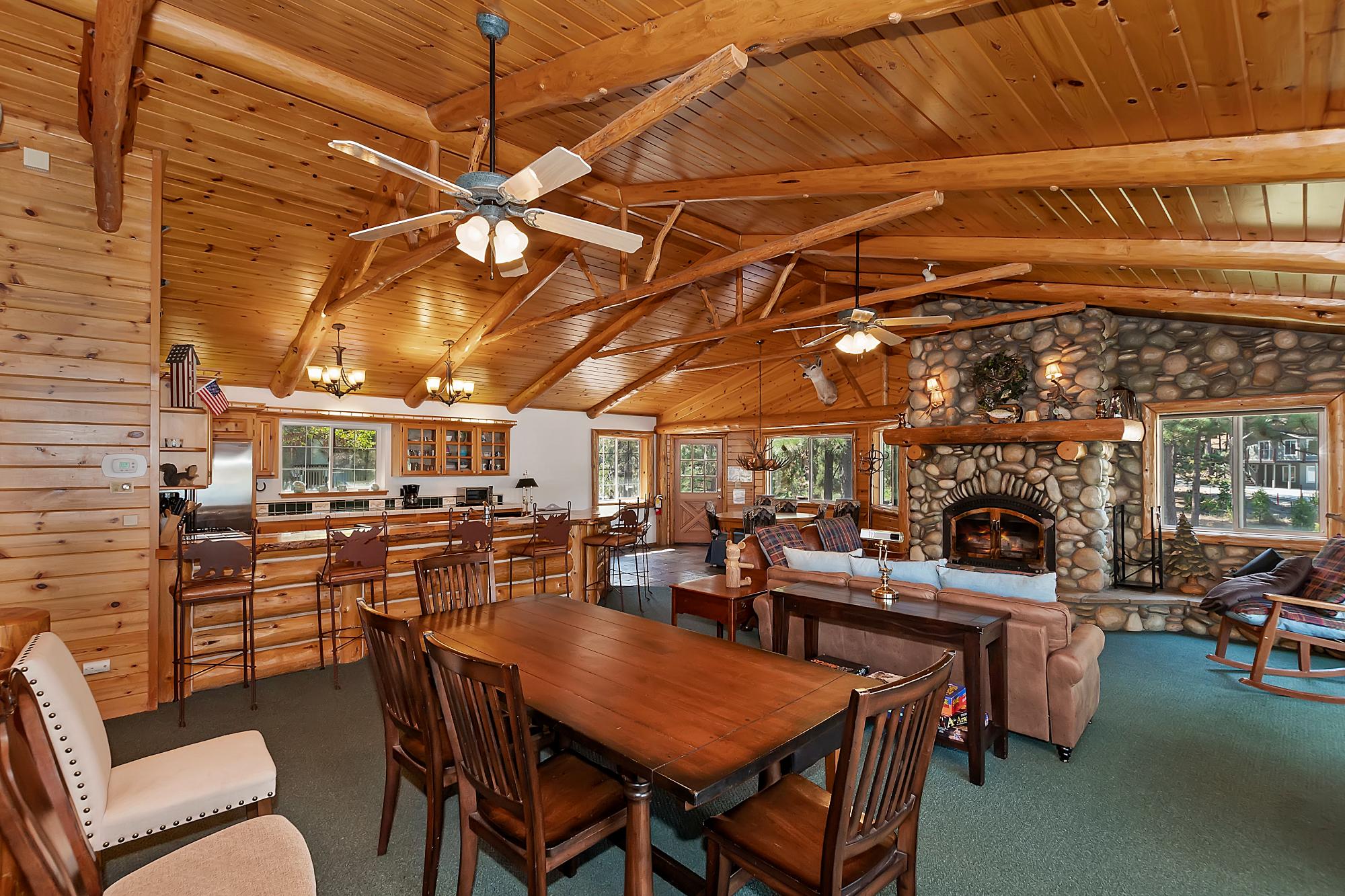 Big Bear Cabin - Cali Bear Lakefront  - 11