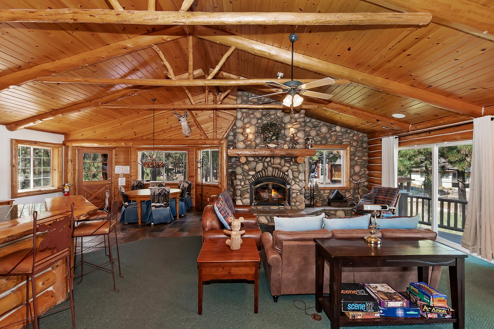 Big Bear Cabin - Cali Bear Lakefront  - 12