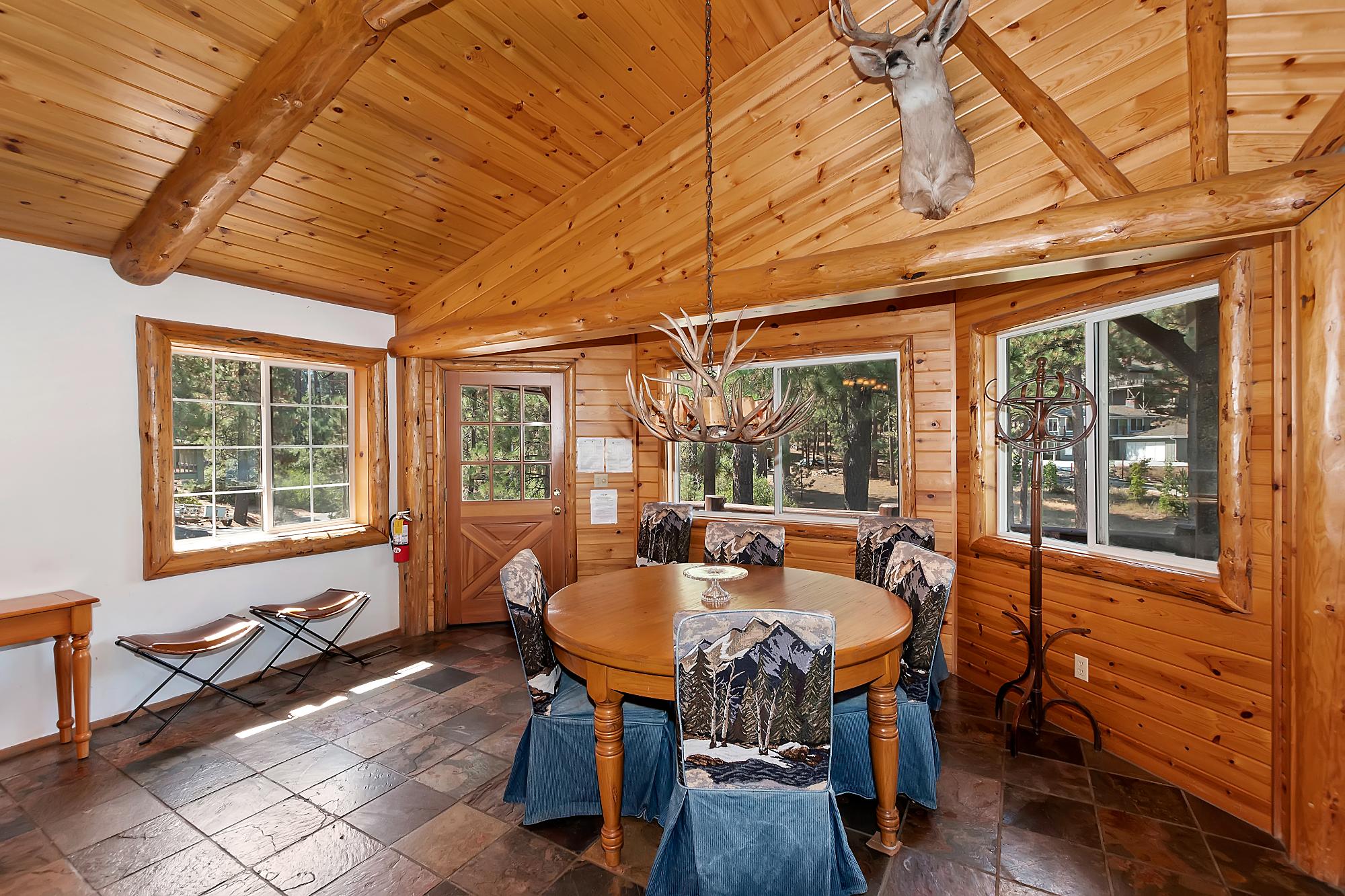 Big Bear Cabin - Cali Bear Lakefront  - 14