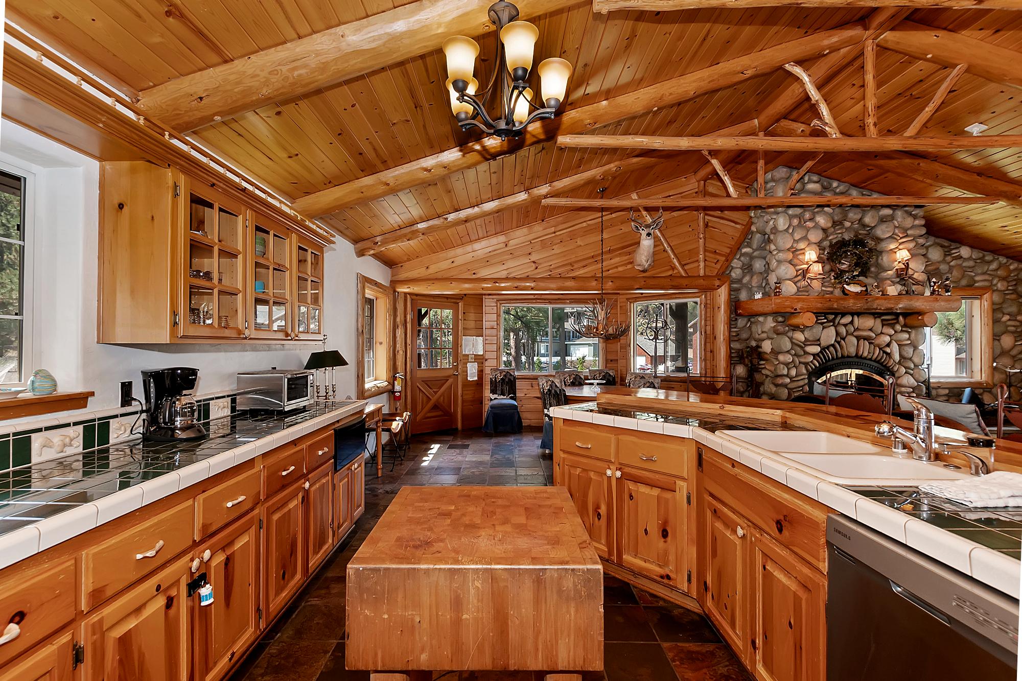 Big Bear Cabin - Cali Bear Lakefront  - 18
