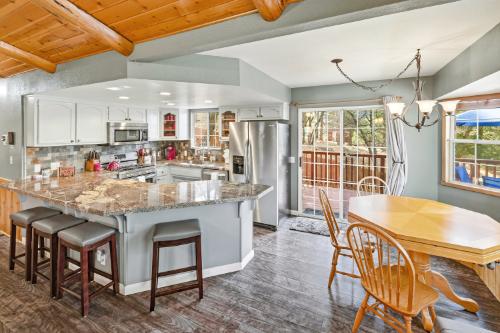Big Bear Cabin - CasaLuna - 0004
