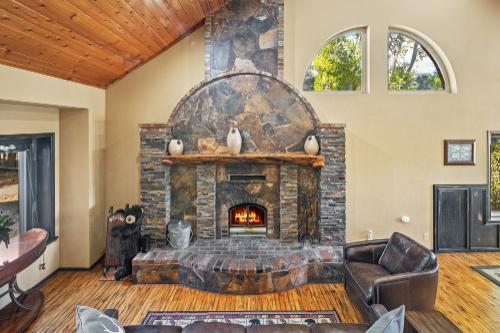 Big Bear Cabin - CienegaLakeview - 0002