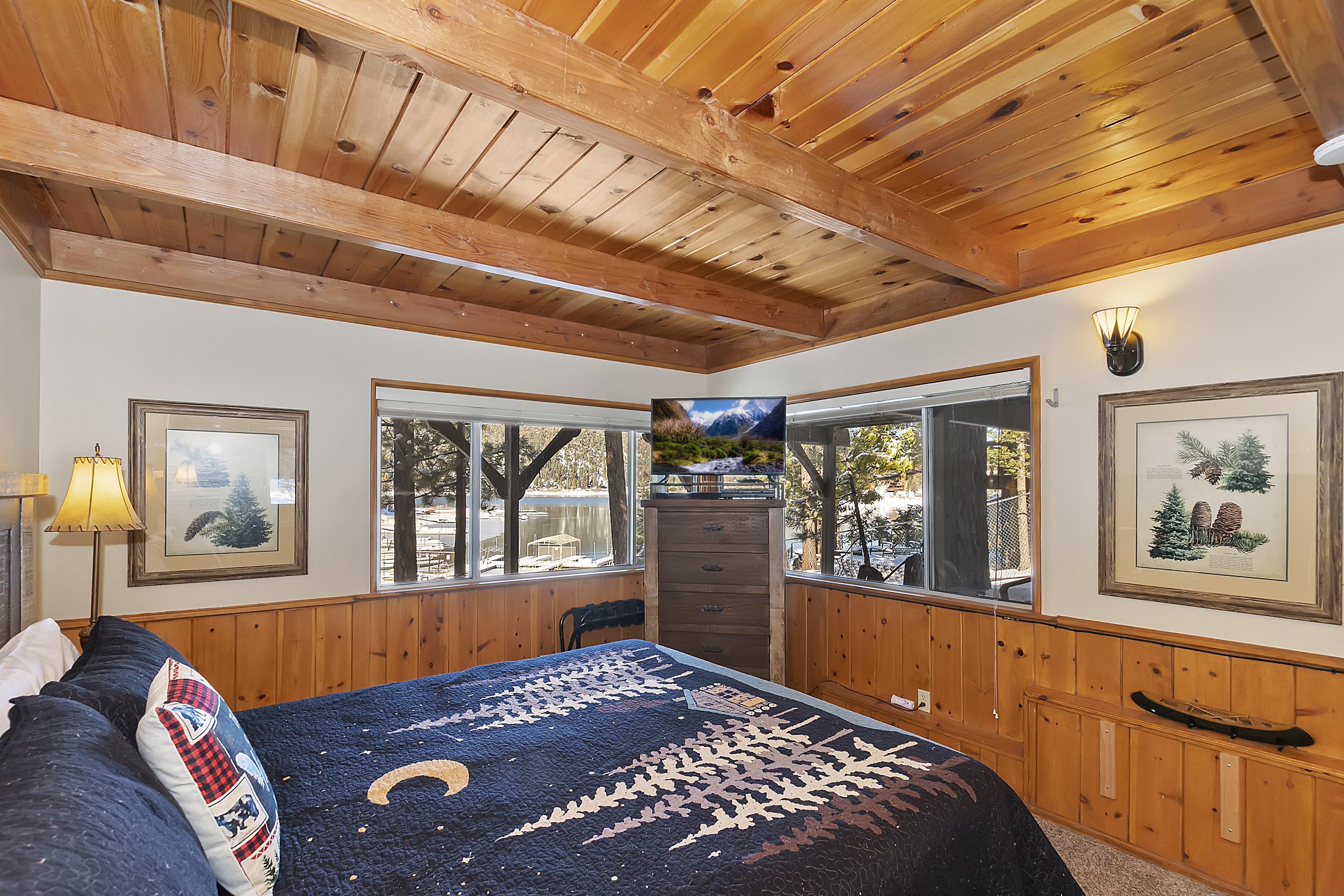 Big Bear Cabin - Cozy Lakefront - 18