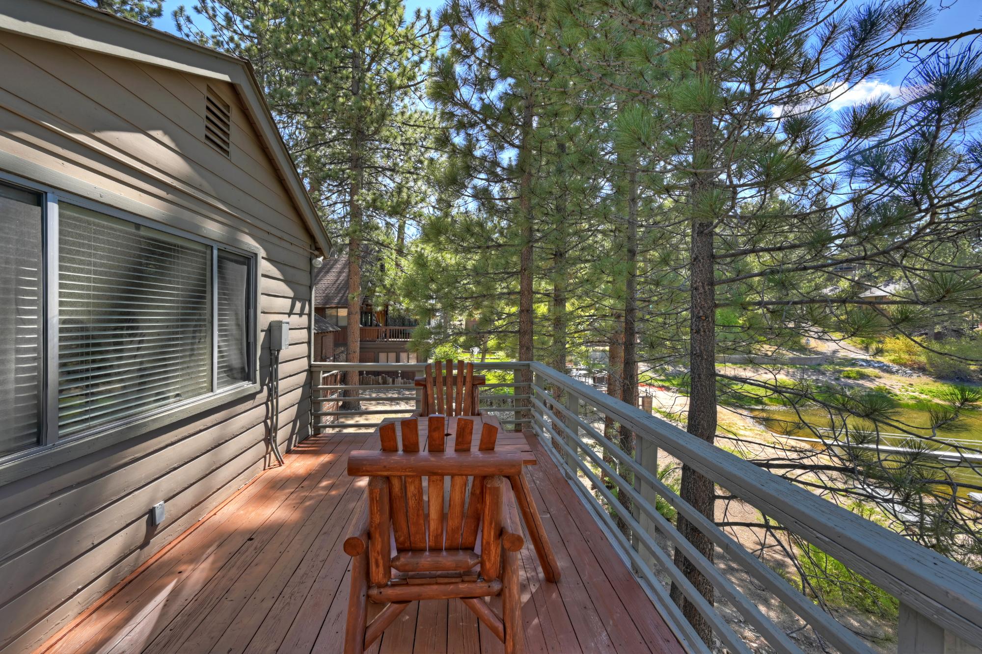 Big Bear Cabin - Cozy Lakefront - 27