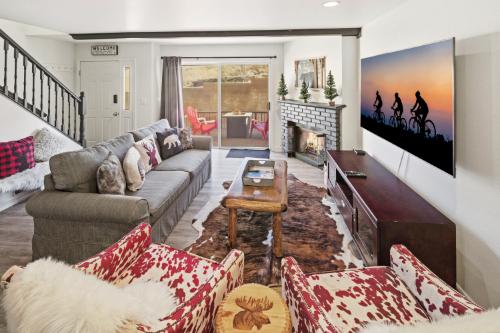 Big Bear Cabin - DorneysDen - 0002