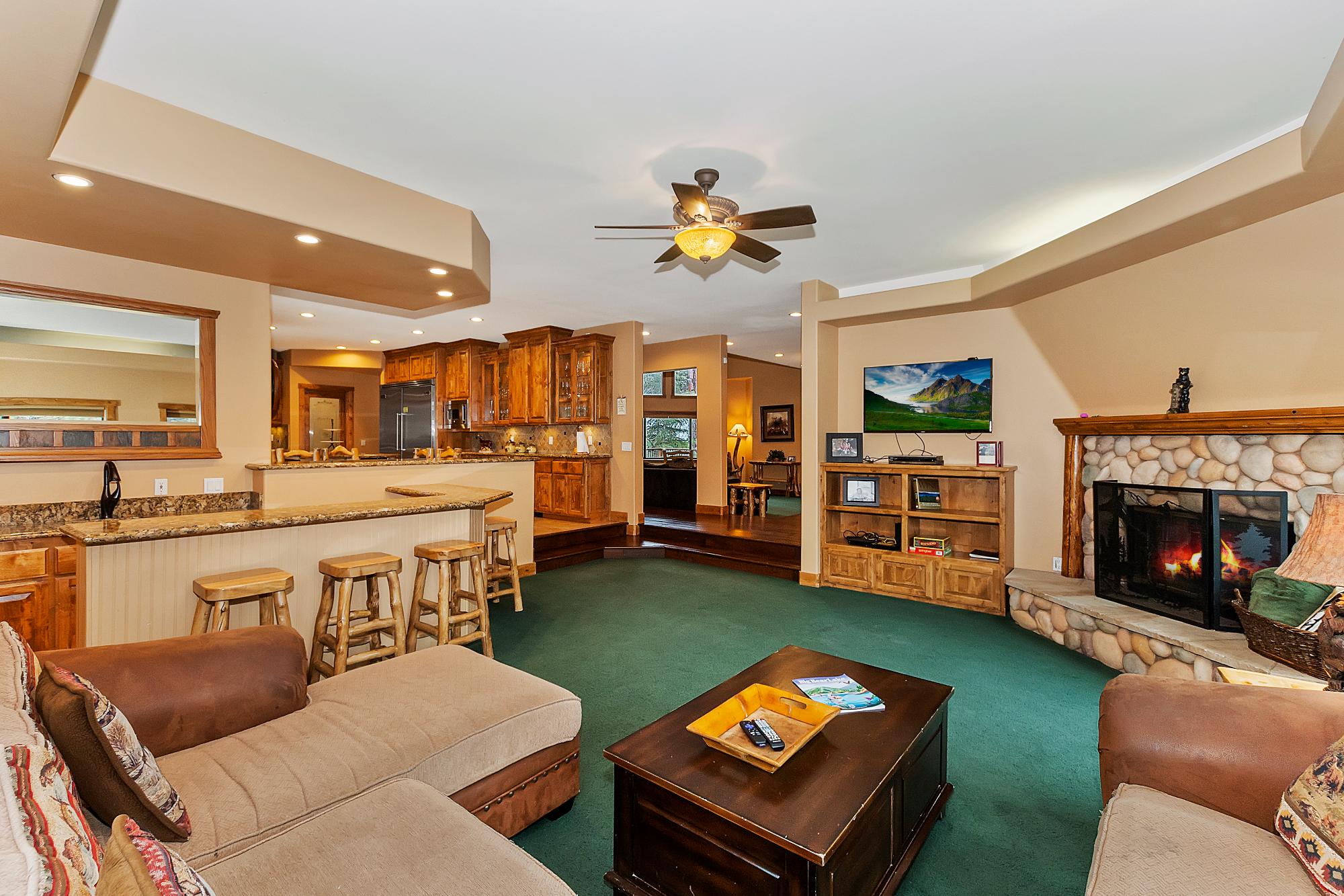 Big Bear Cabin - EvergreenManor - 0001