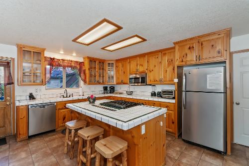 Big Bear Cabin - ForestHollow - 0004