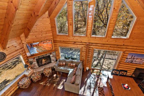 Big Bear Cabin - ForestLogHaven - 0004