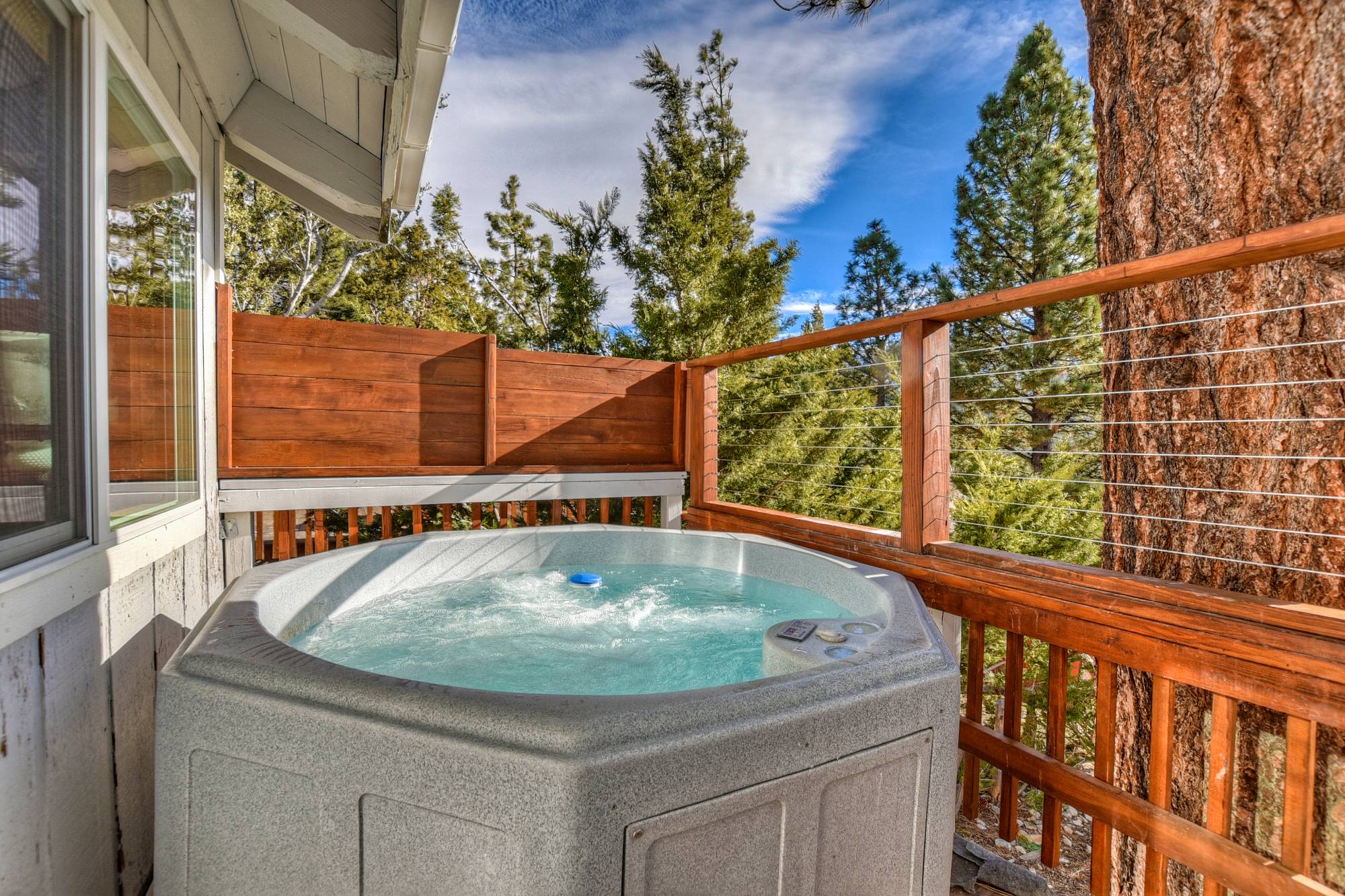 Big Bear Cabin - Gentle Grizzly Getaway - 3