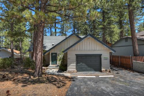 Big Bear Cabin - GoldenBearPines - 0005