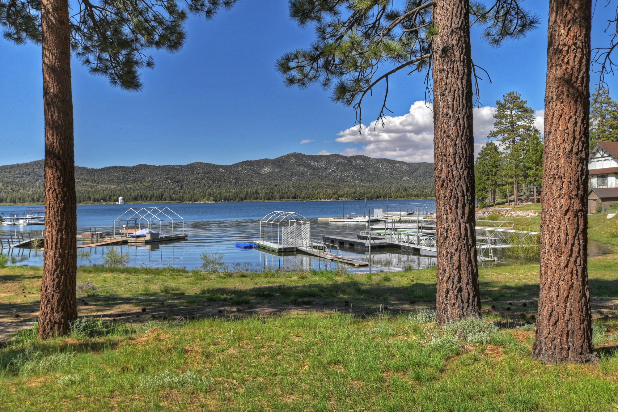 Big Bear Cabin - HappyLakeCottage - 0001