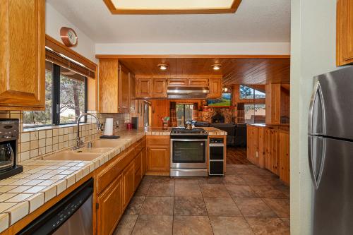Big Bear Cabin - HibernationStation - 0004