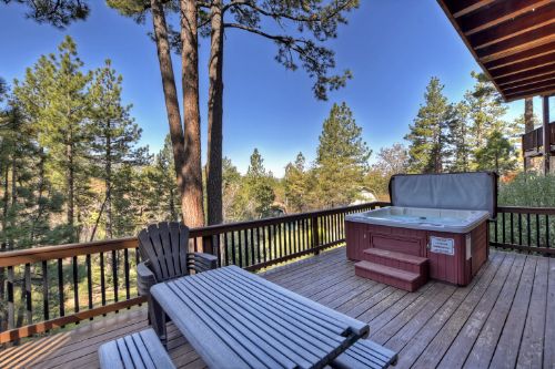 Big Bear Cabin - HilltopHaven - 0003