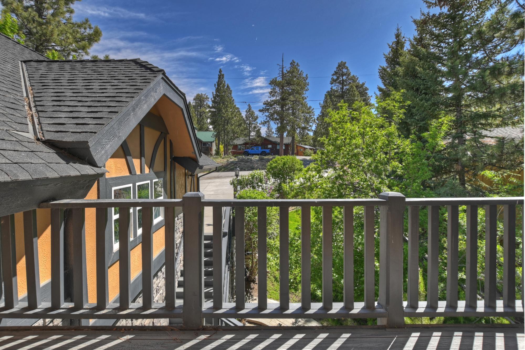 Big Bear Cabin - It's a Wonderful Life - 40