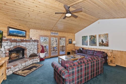 Big Bear Cabin - KlamathRetreat - 0002