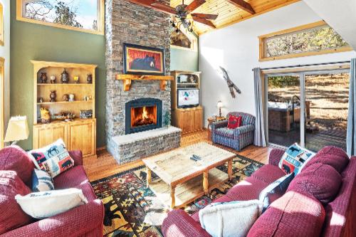 Big Bear Cabin - KodaBearLodge - 0001