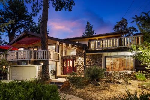 Big Bear Cabin - LakePointeRetreat - 0005