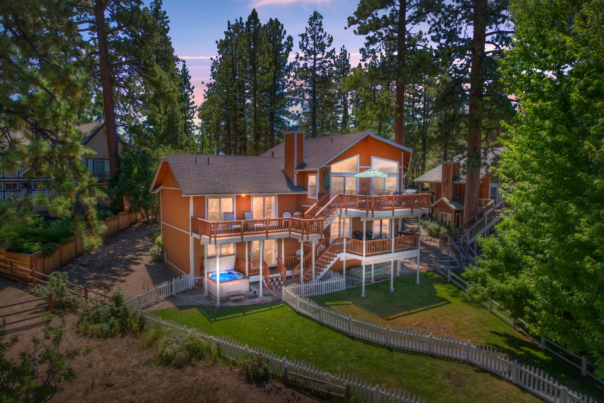 Big Bear Cabin - LakefrontManor - 0001