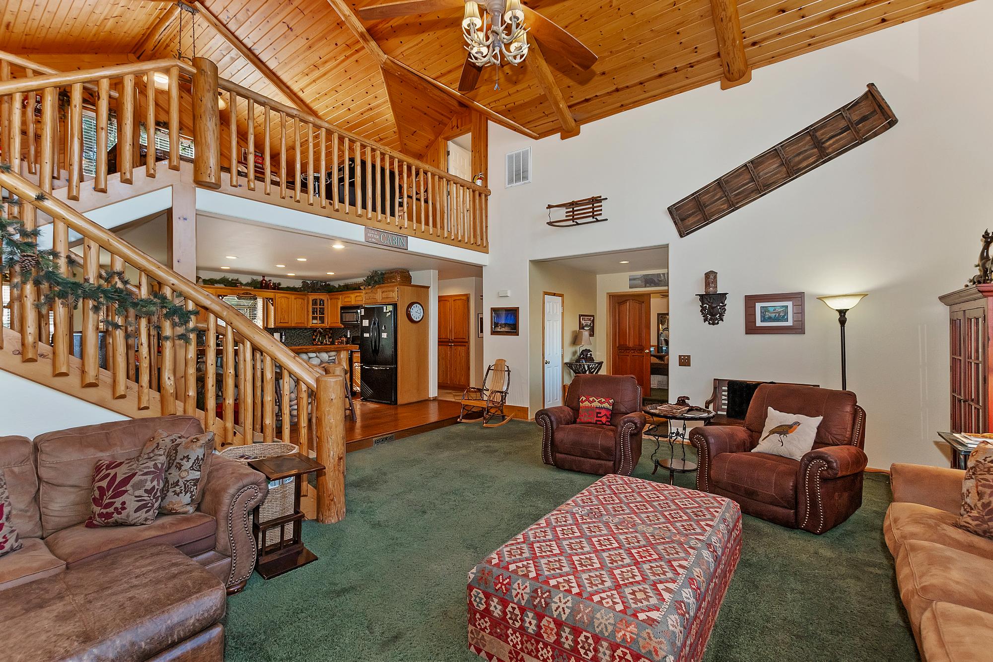 Big Bear Cabin - Lakeview Escape - 11