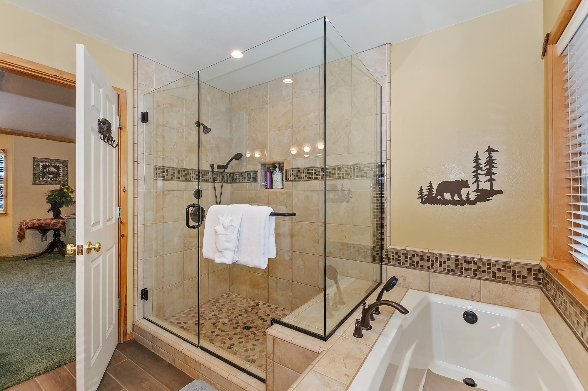 Big Bear Cabin - Lakeview Escape - 22