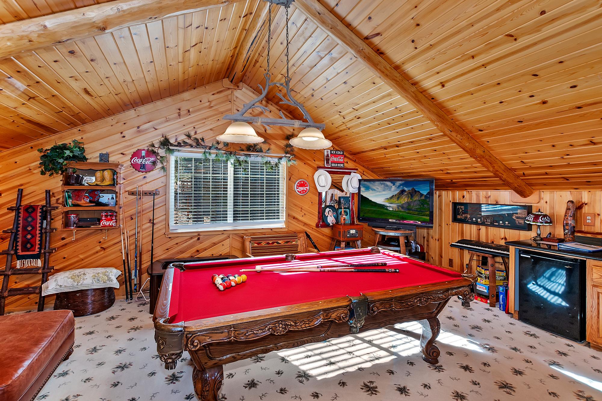 Big Bear Cabin - Lakeview Escape - 32