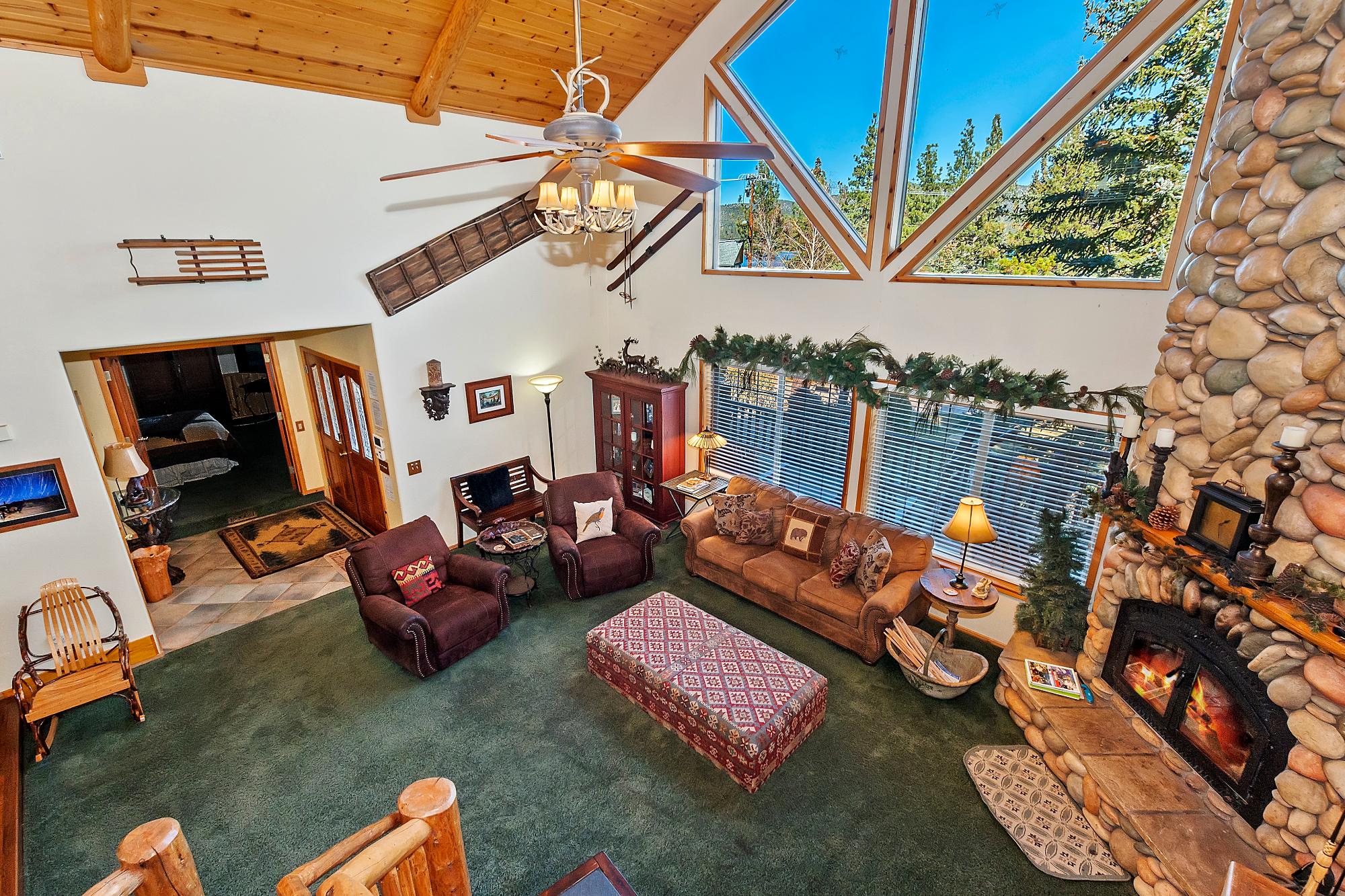 Big Bear Cabin - Lakeview Escape - 36