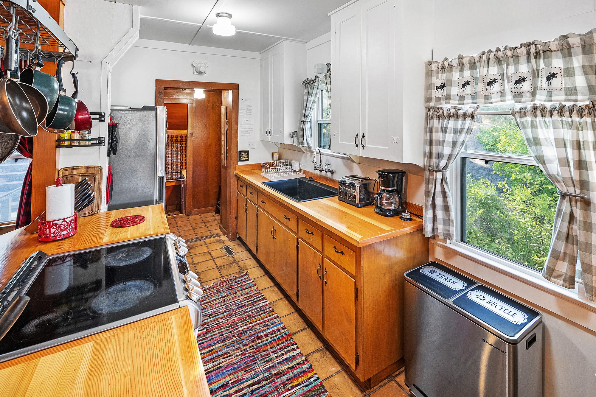 Big Bear Cabin - Lakeview Inn - 8