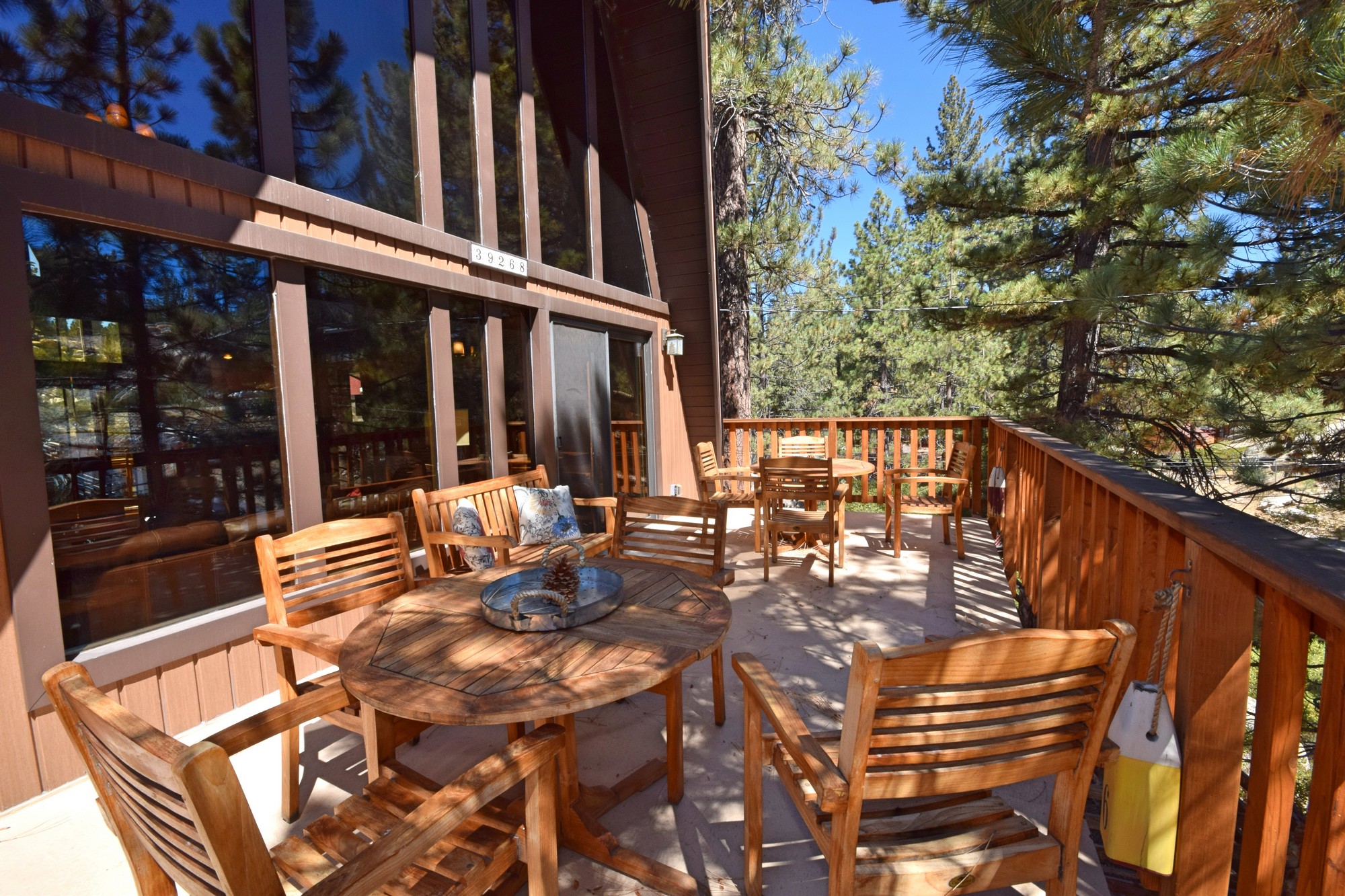 Big Bear Cabin - LarksNest - 0001