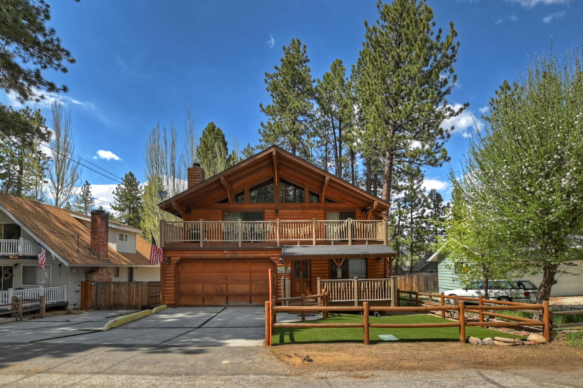 Big Bear Cabin - LogCabinLodge - 0001