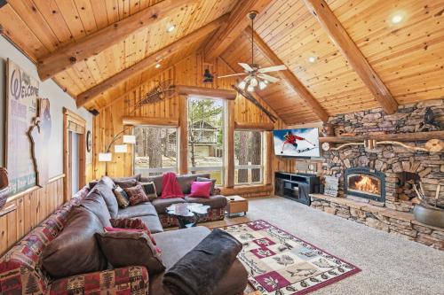 Big Bear Cabin - LovittLodge - 0001