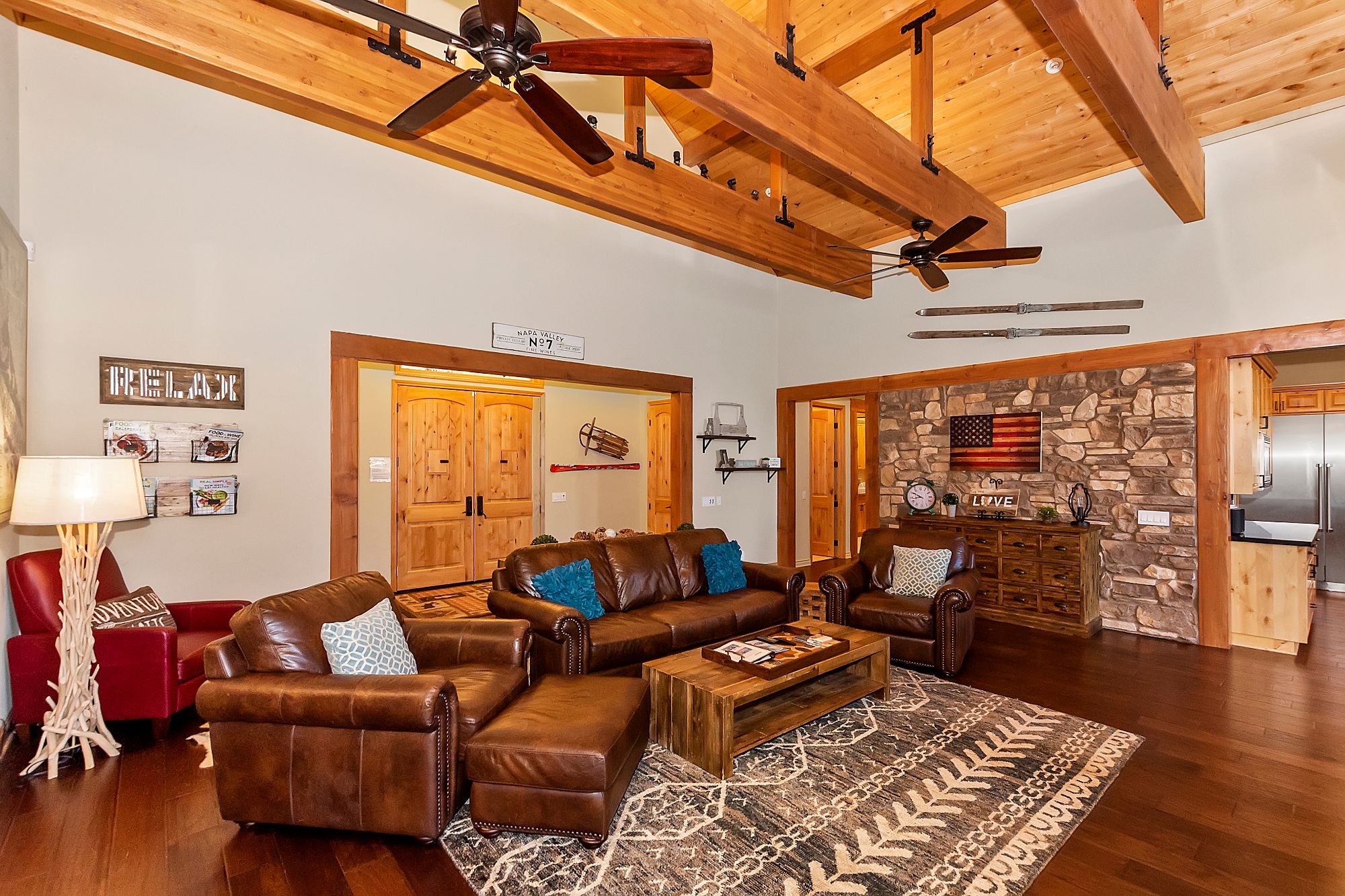 Big Bear Cabin - Luxury in the Woods - 7