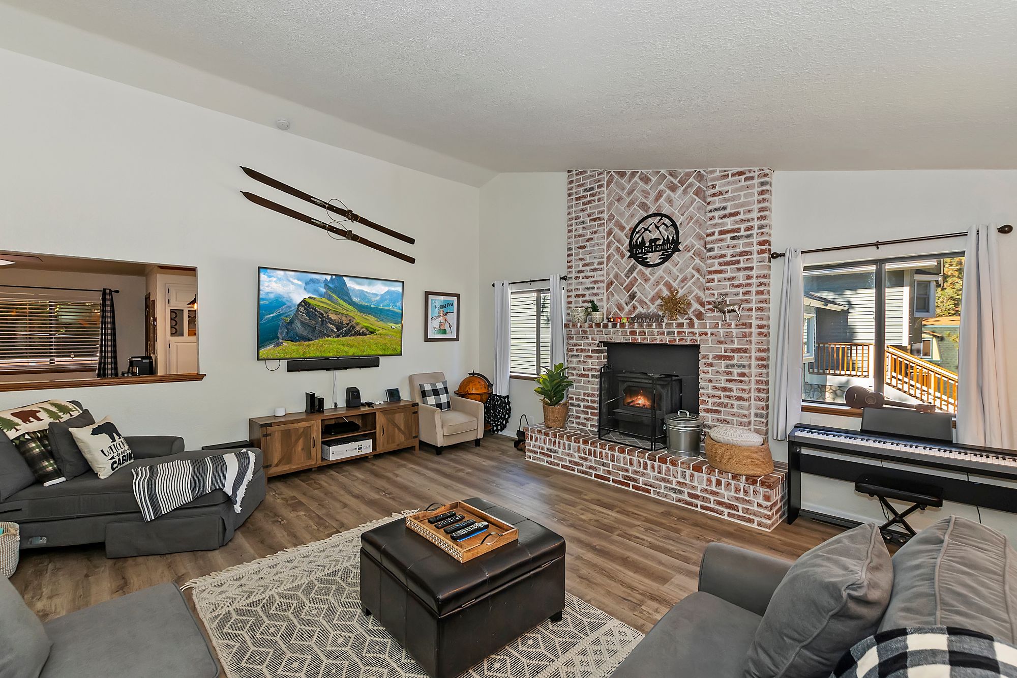 Big Bear Cabin - MaunaKea - 0001