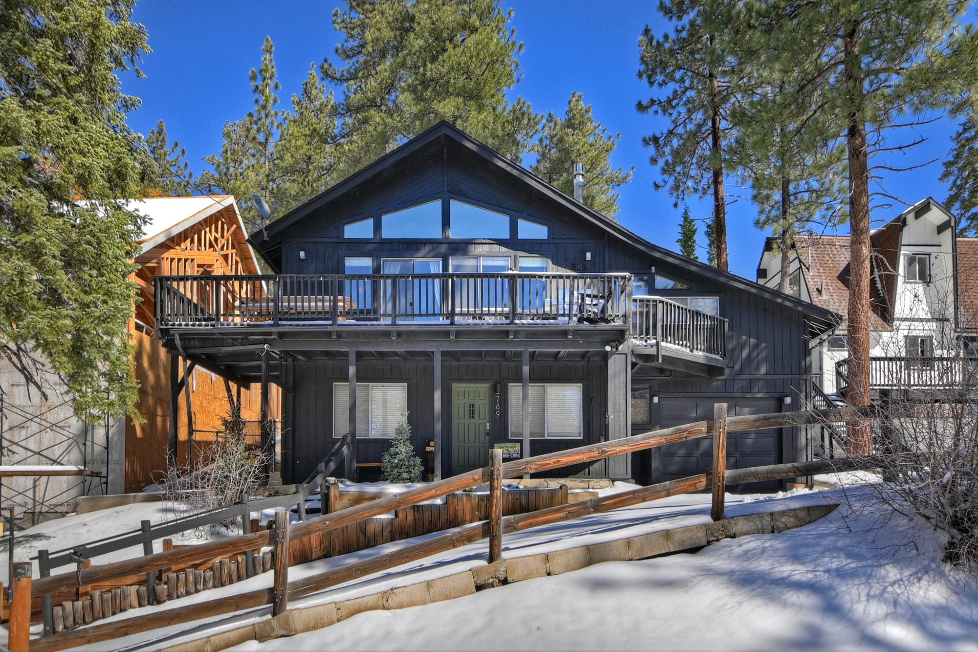 Big Bear Cabin - MoonridgeBasecamp - 0001