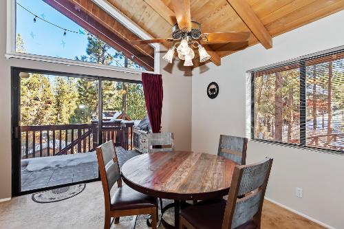 Big Bear Cabin - MountainHideaway - 0002