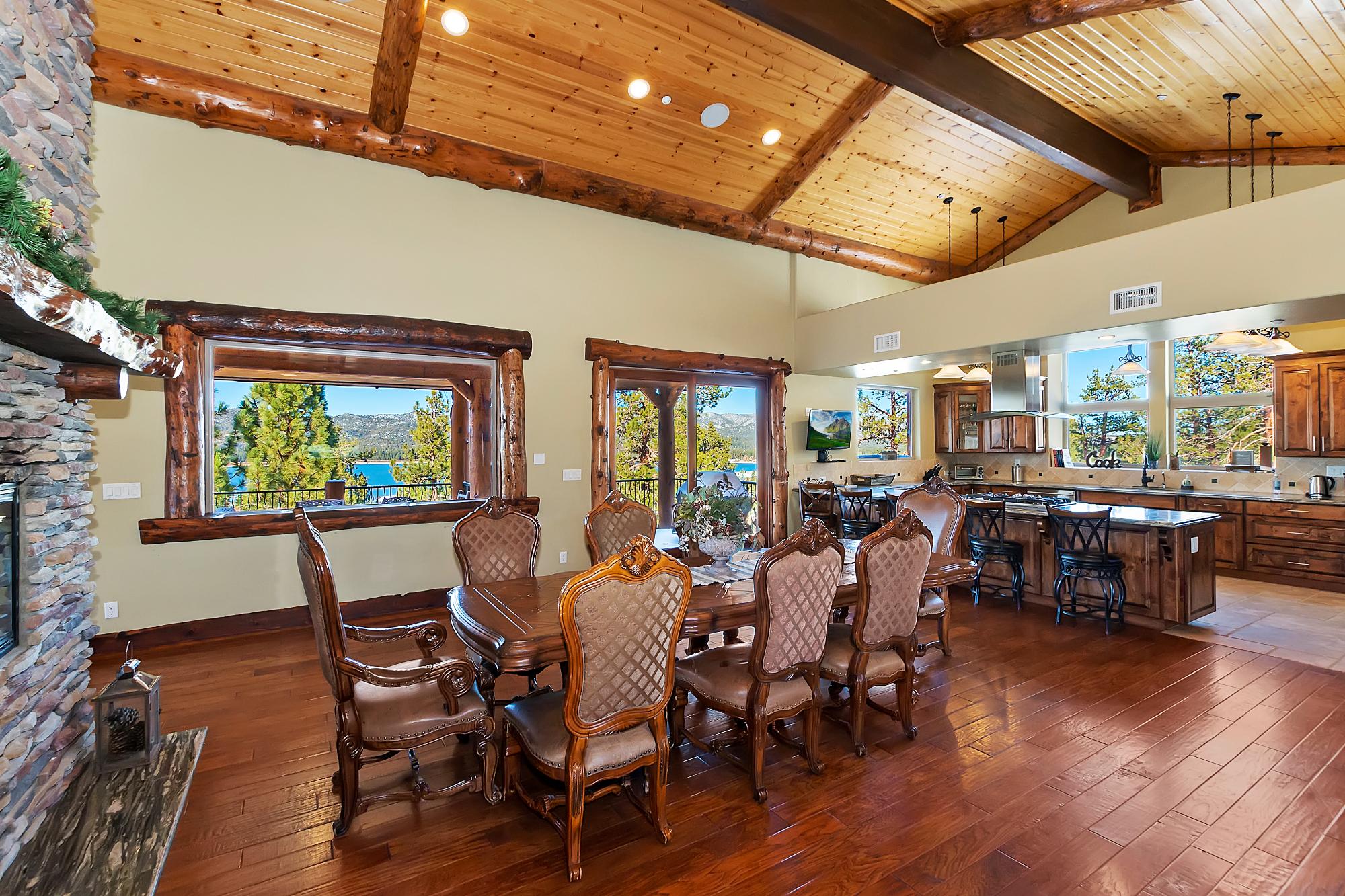 Big Bear Cabin - Mountain Masterpiece - 17