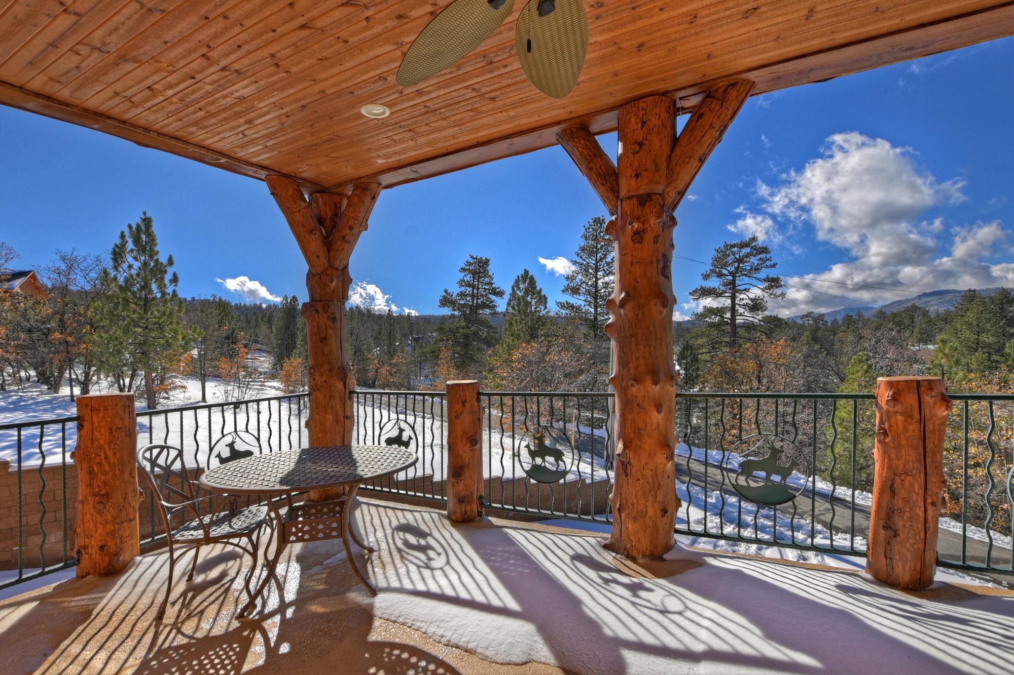 Big Bear Cabin - Mountain Masterpiece - 32