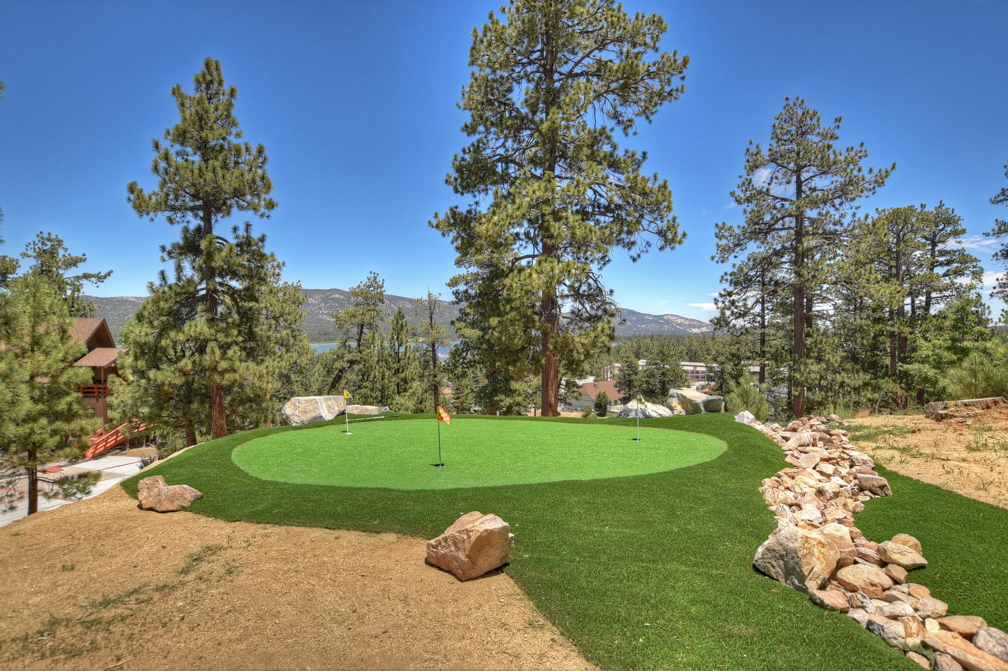 Big Bear Cabin - Mountain Masterpiece - 35